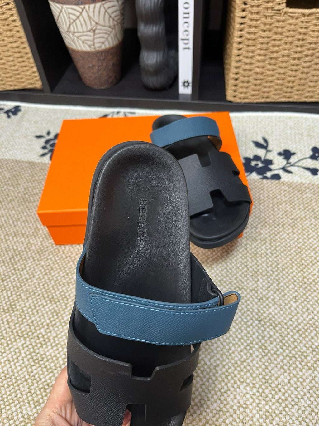 Hermès Men's Kazimir Slide Sandals - Black and Blue